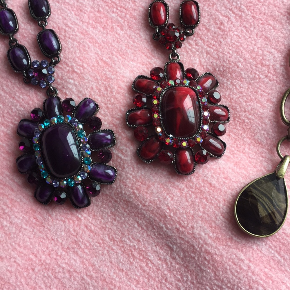 Three necklaces - Picture 2 of 4
